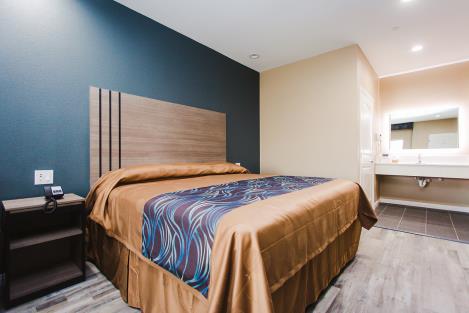 Budget Host Inn and Hotel
